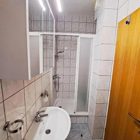 Alba Апартаменты Подстрана